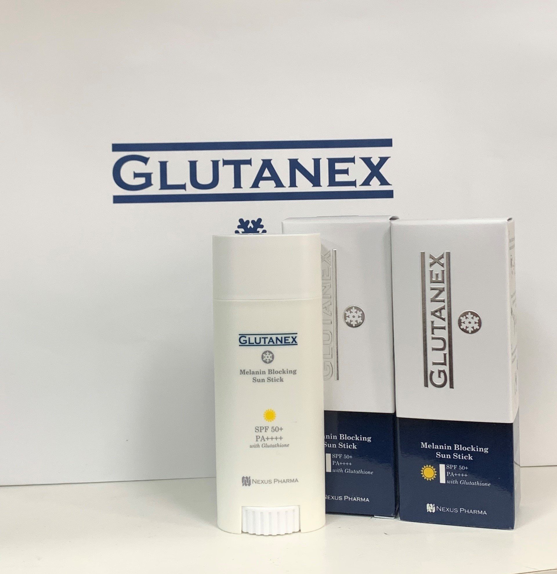 Lăn chống nắng Glutanex Melanin Blocking Sun Stick SPF 50+ PA++++ with Glutathione 